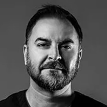 headshot of Dr. Ghavami